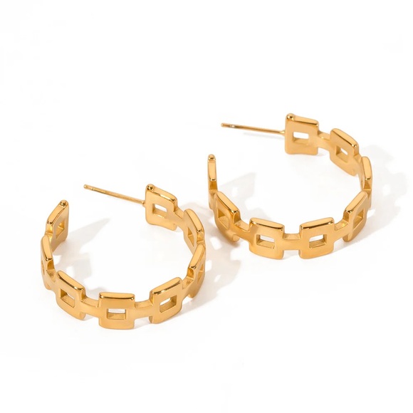 18K Gold Plated Hoop Earrings*Geometric Earrings* - Picture 3 of 5